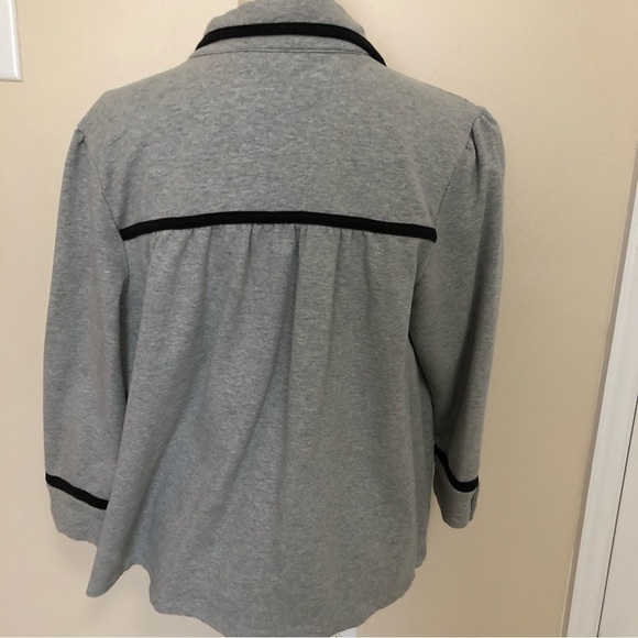 Risotto 3 Button Closure with 3/4 Button Sleeves - Picture 4 of 7